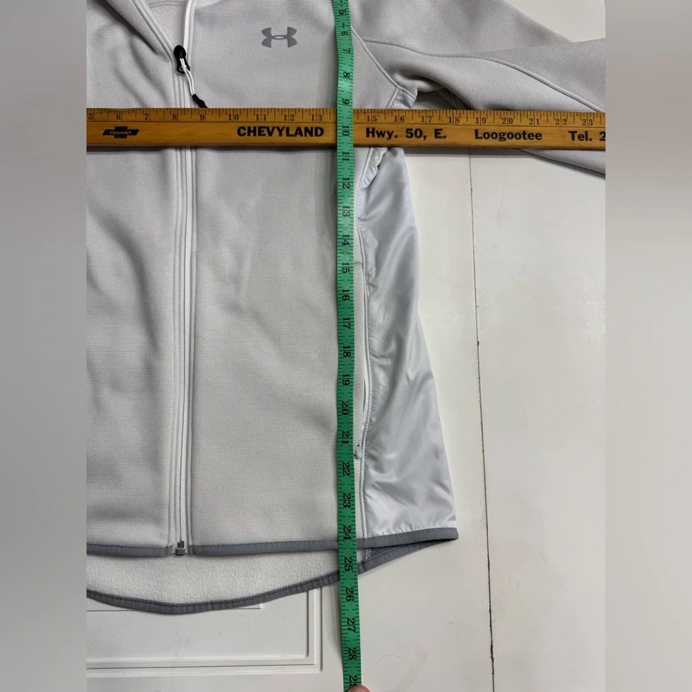 Under Armour Cold Gear Storm White Light Jacket Size XS Loose - Picture 6 of 8
